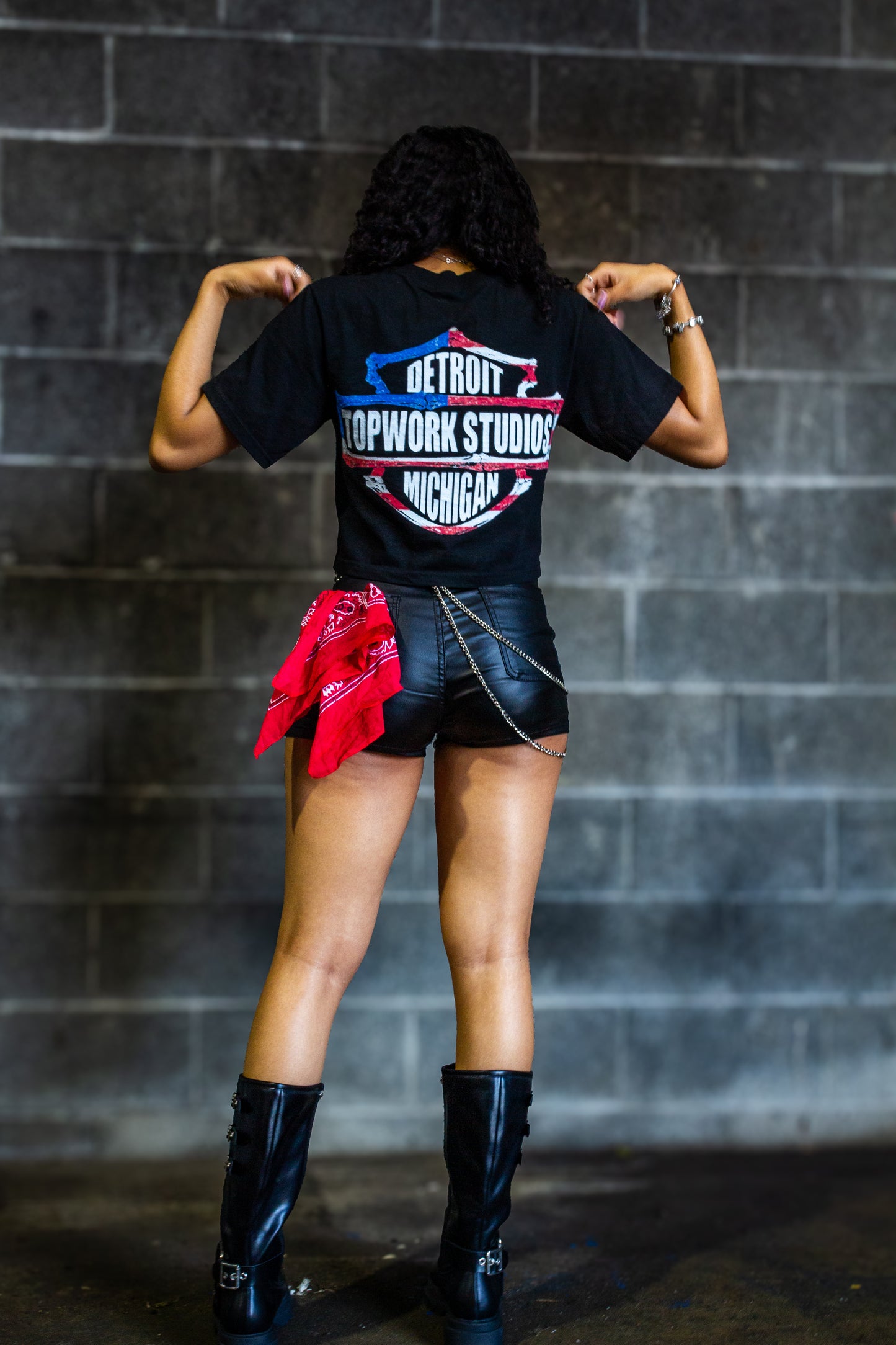 Topwork Studios US Cropped Tee